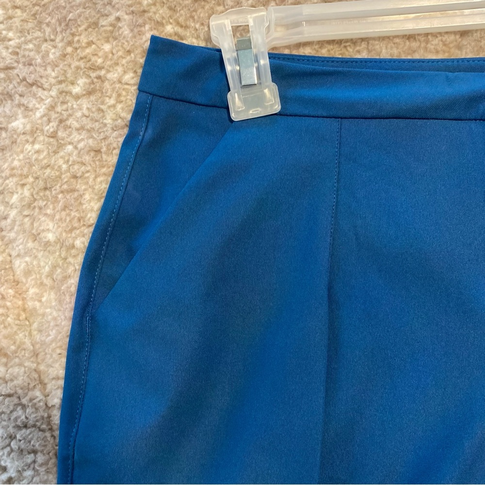 Lululemon - NWT Blue Shorts - Picture 2 of 9
